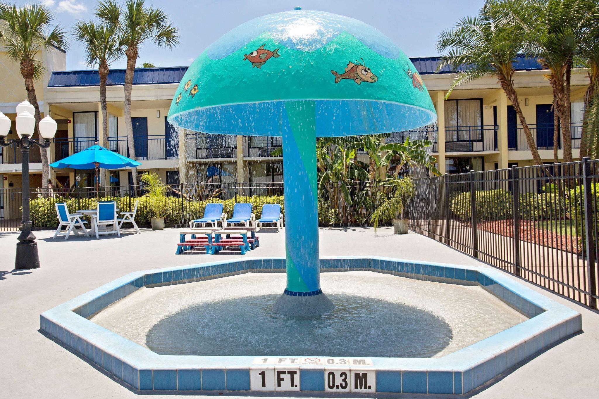 Williamsburg Days Inn By Wyndham Orlando Airport Florida Mall מראה חיצוני תמונה