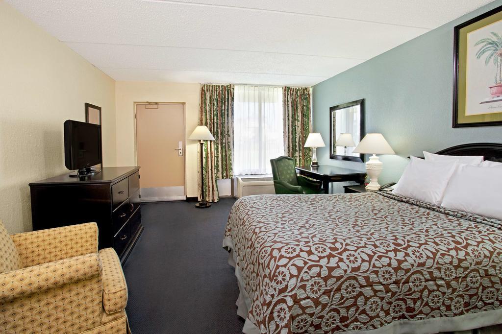 Williamsburg Days Inn By Wyndham Orlando Airport Florida Mall מראה חיצוני תמונה