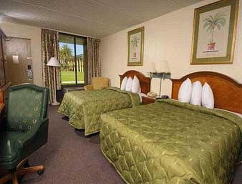 Williamsburg Days Inn By Wyndham Orlando Airport Florida Mall מראה חיצוני תמונה